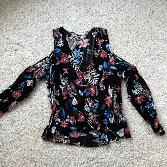 Lush Tops - Black Cold Shoulder Top by Lush